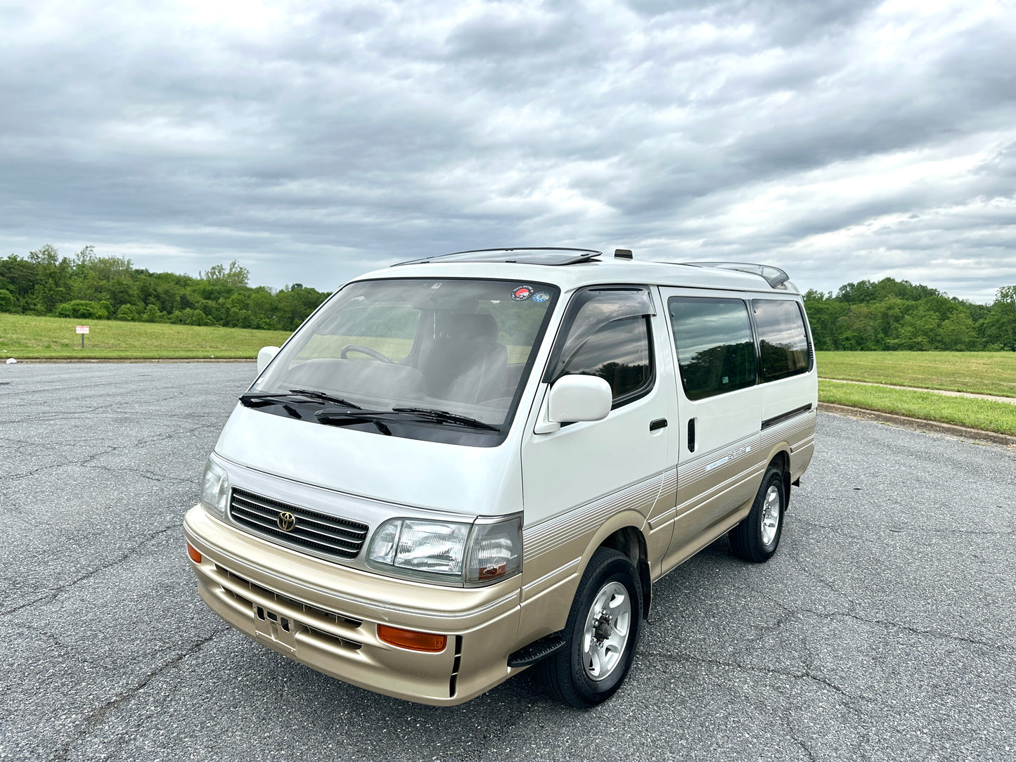 1995 TOYOTA HIACE SUPER CUSTOM LIMITED KZH106