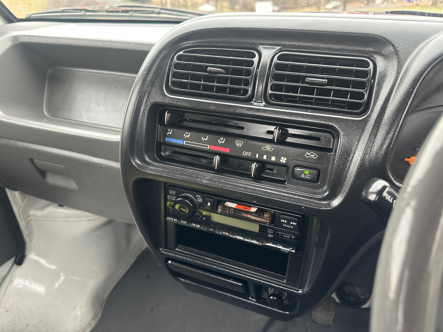 1999 SUZUKI CARRY TURBO - 4WD - A/C - FUEL INJECTION- 5 SPEED — LOT#711