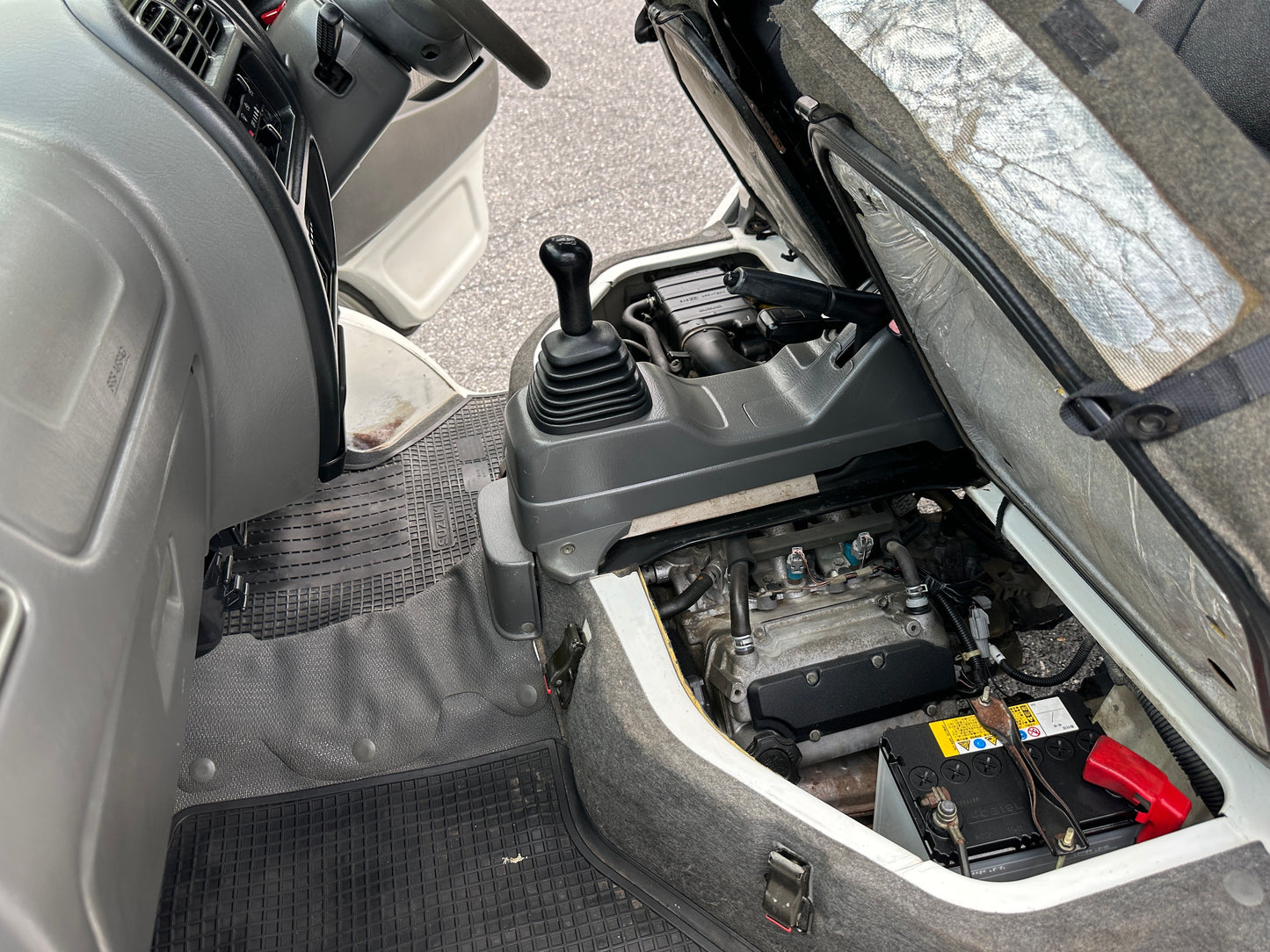2001 SUZUKI CARRY 4WD - FUEL INJECTION - AIRBAGS - A/C — LOT#877