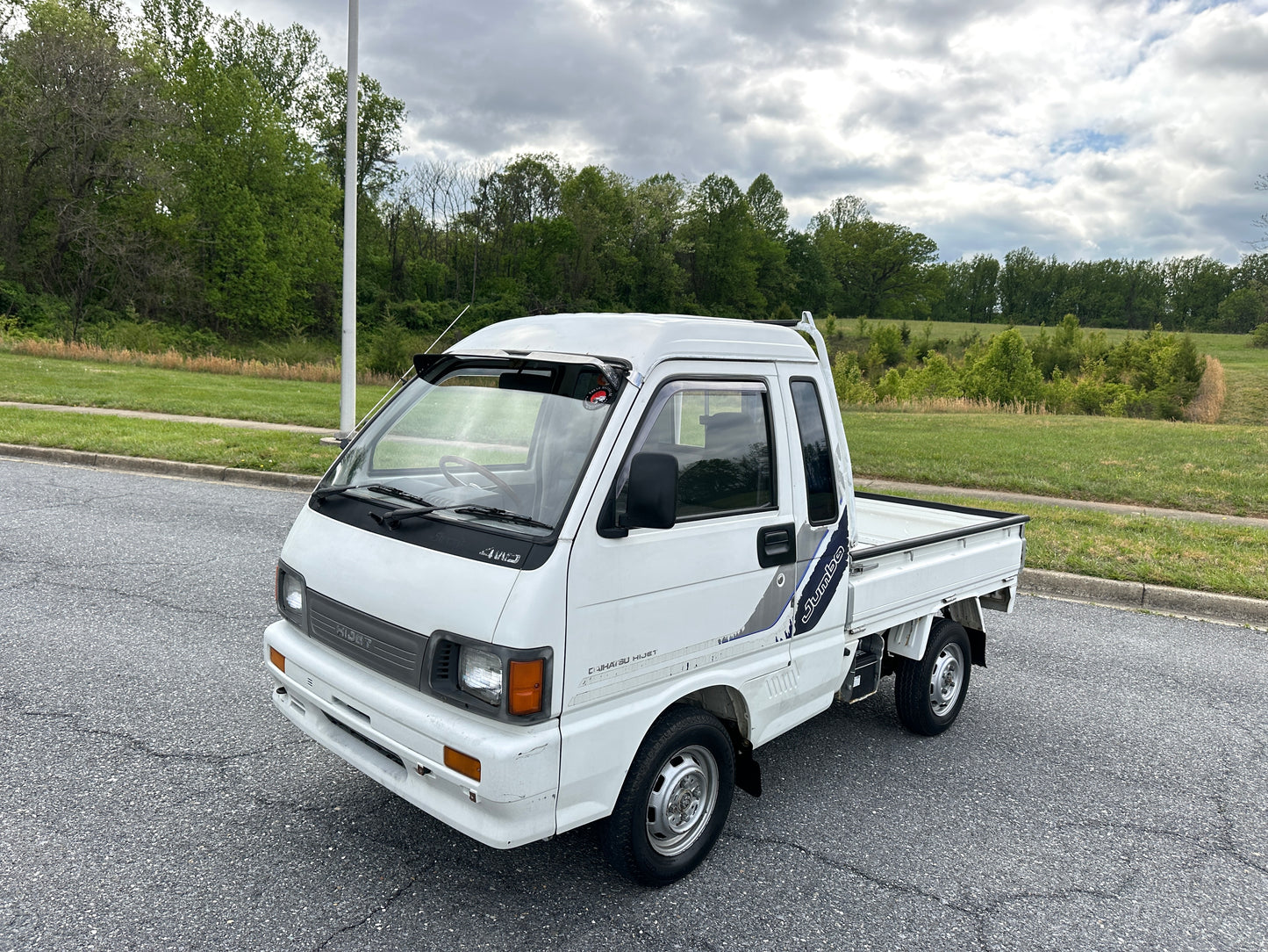 FULLY SERVICED - 1993 DAIHATSU HIJET JUMBO CUSTOM 4WD - AIR CONDITIONING — LOT#707