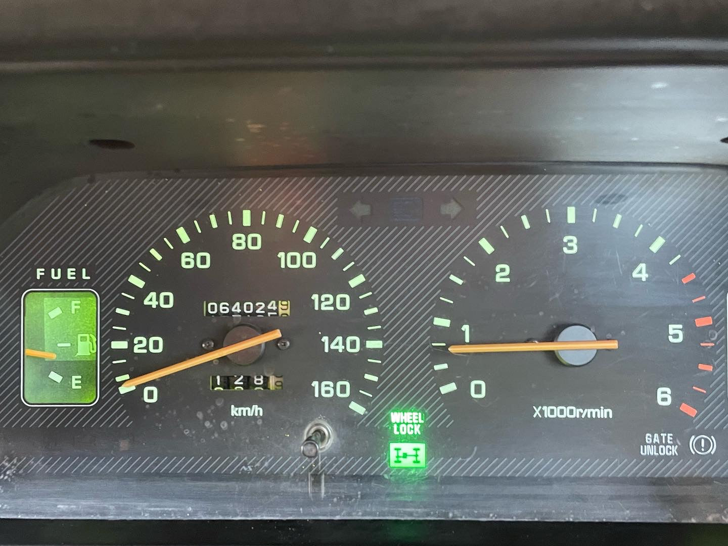 1988 MITSUBISHI DELICA STAR WAGON 4WD EXCEED P25W