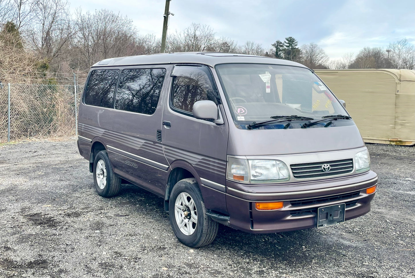 1994 TOYOTA HIACE SUPER CUSTOM LIVING SALOON EX KZH106