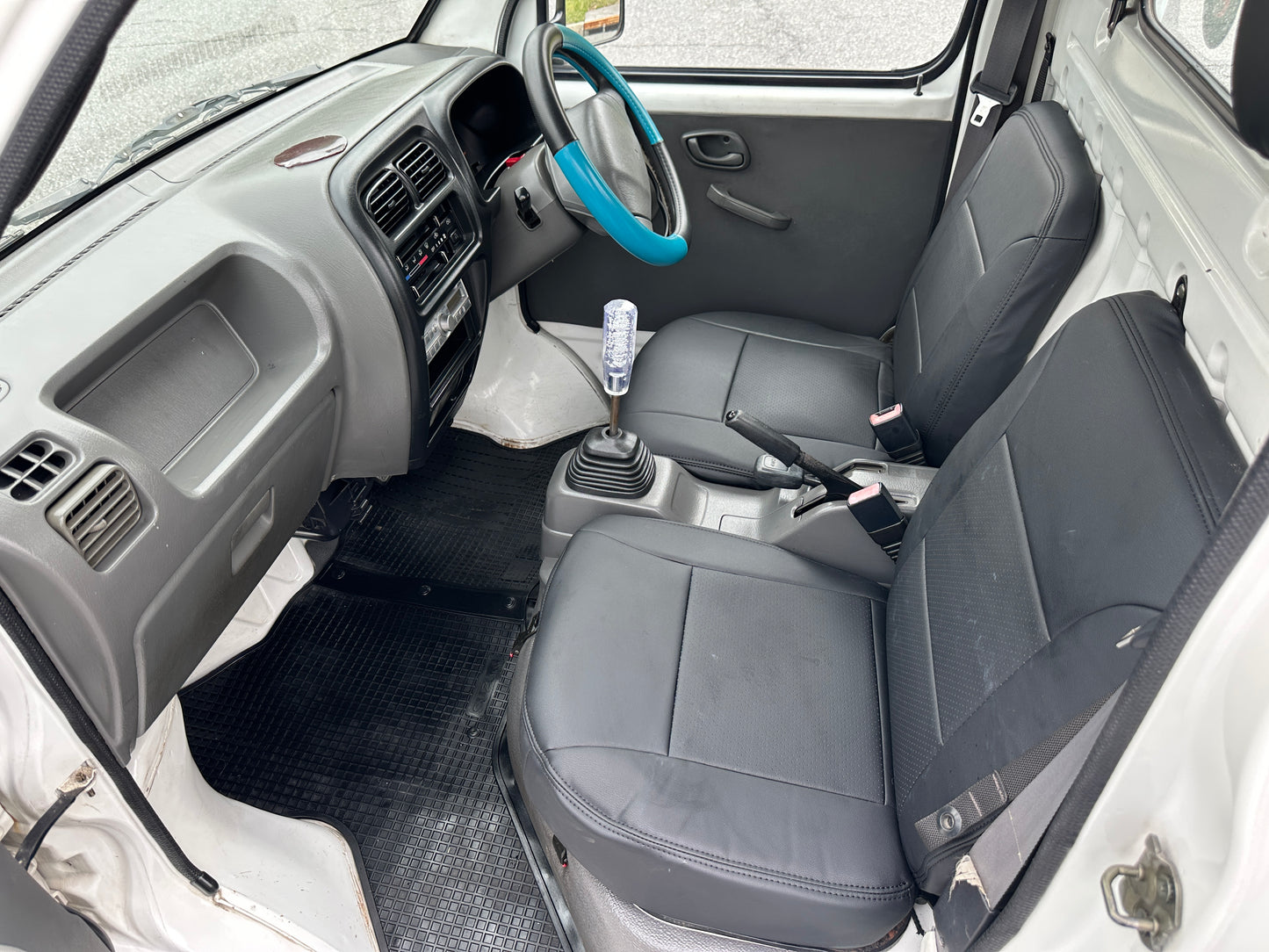 1999 SUZUKI CARRY -4WD - POWER WINDOWS - FUEL INJECTED - 2 SPEED TRANSFERCASE -A/C — LOT#848