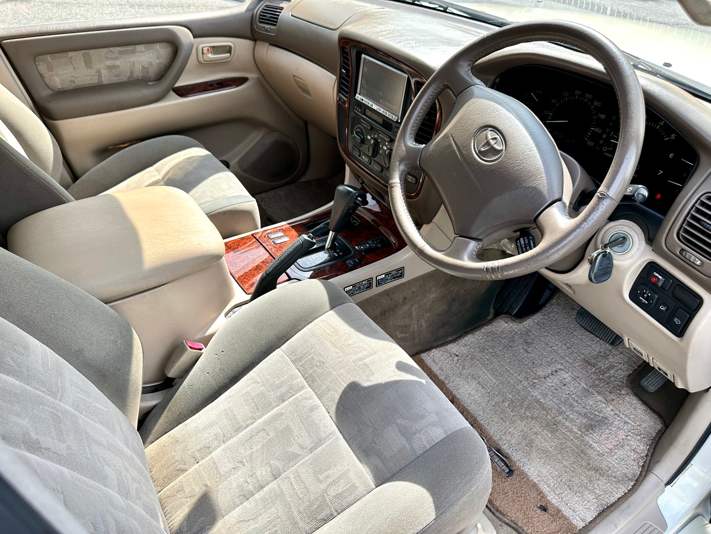 1998 Toyota Land Cruiser UZJ100