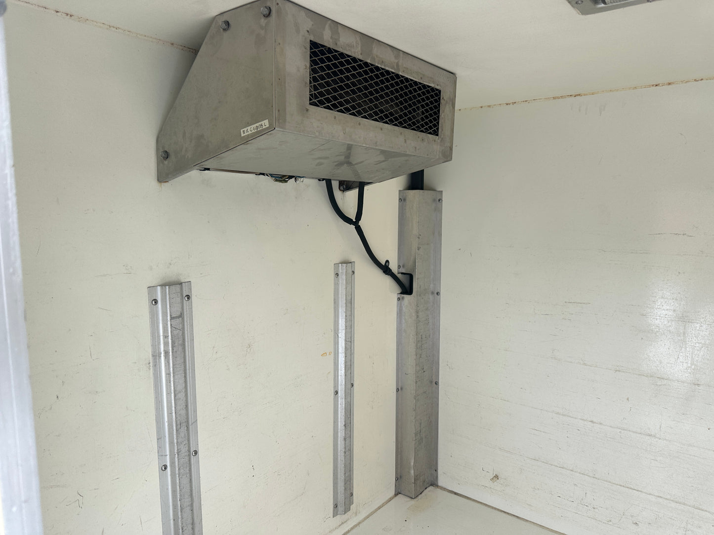 1999 SUBARU SAMBAR FREEZER TRUCK 4WD - 5 SPEED - A/C — LOT#782