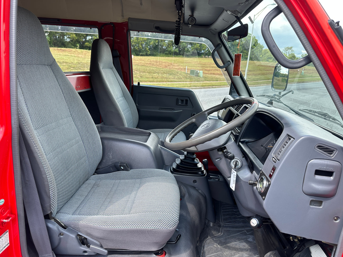 1998 TOYOTA DYNA BU172 JAPANESE FIRE TRUCK - 4WD - DIESEL — LOT#615