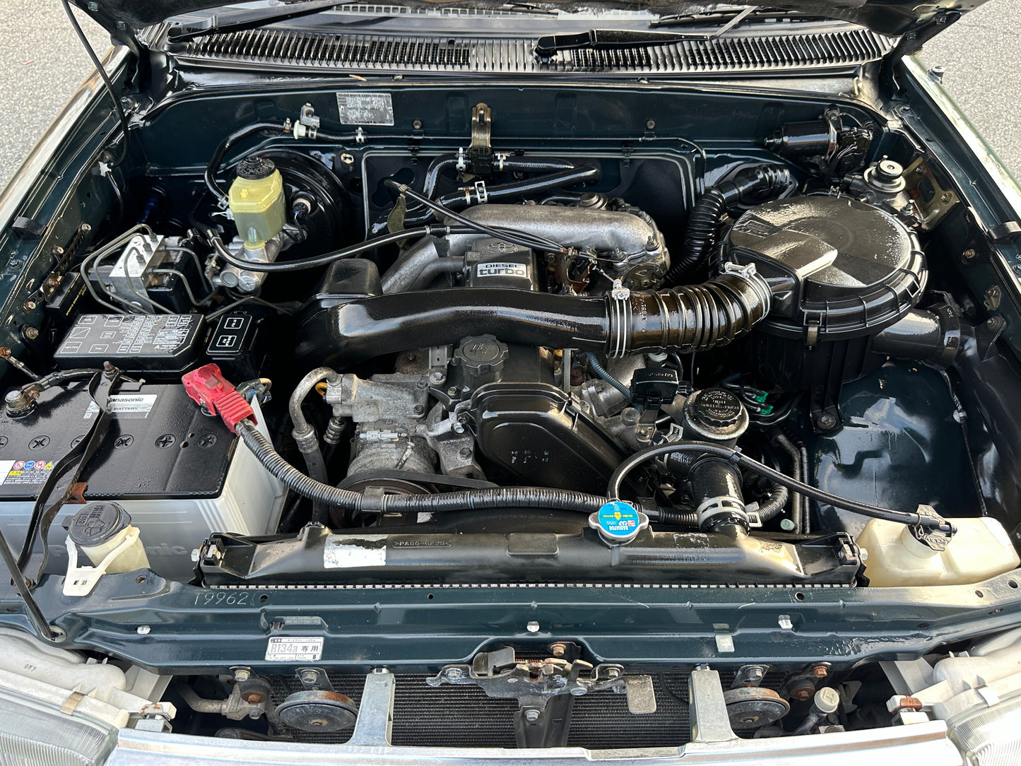 1996 TOYOTA HILUX SURF SSR-X KZN185