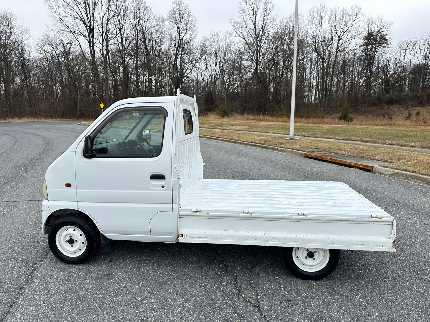 2000 SUZUKI CARRY - AUTOMATIC TRANSMISSION - A/C - 35k Miles — LOT#698