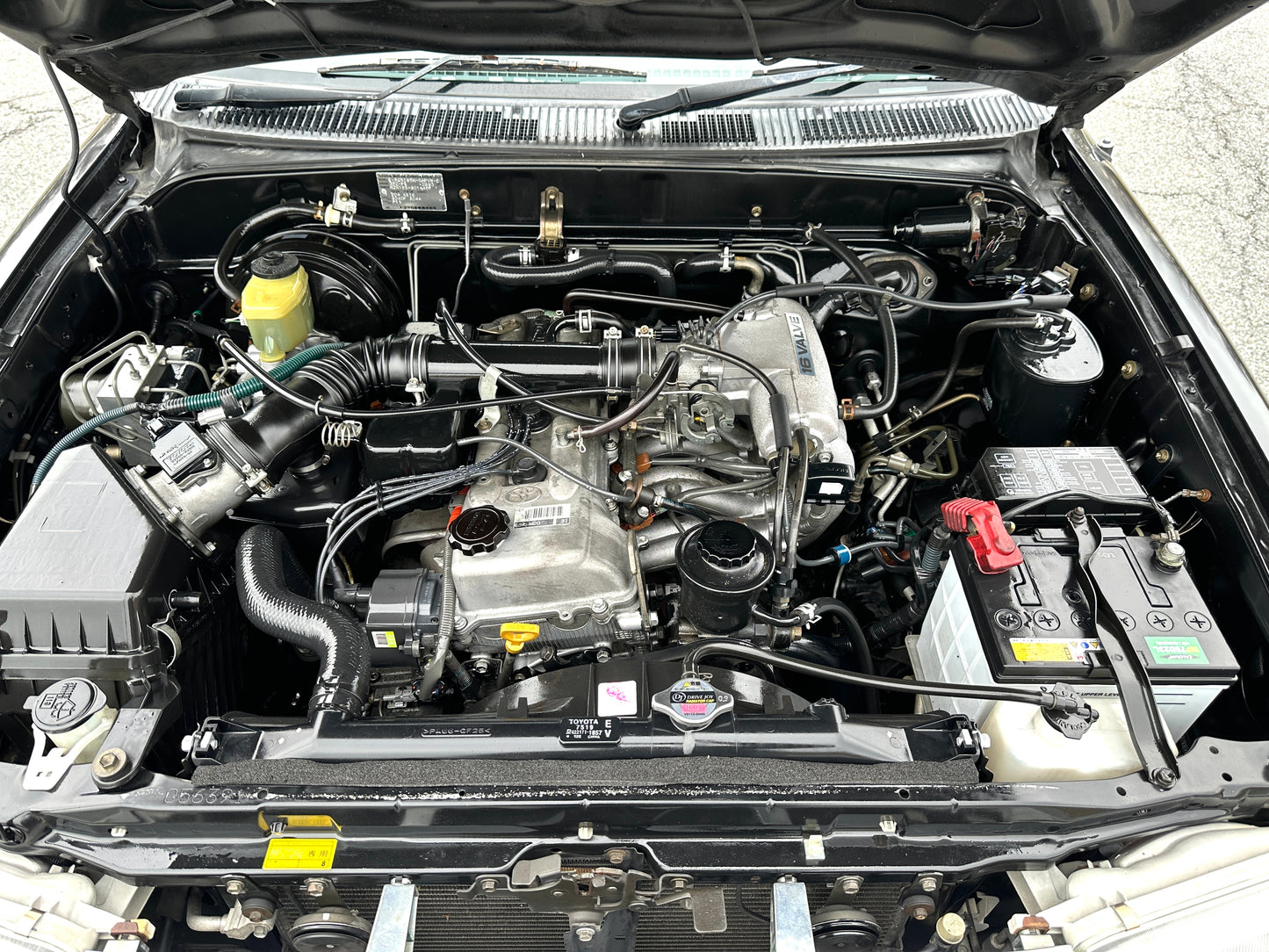 1998 TOYOTA HILUX SURF SSR-V LIMITED RZN185