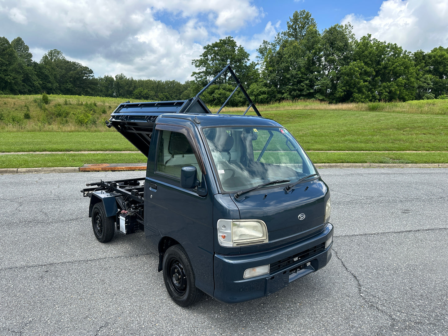 2000 DAIHATSU HIJET 3-WAY DUMP 4WD - A/C - FUEL INJECTION