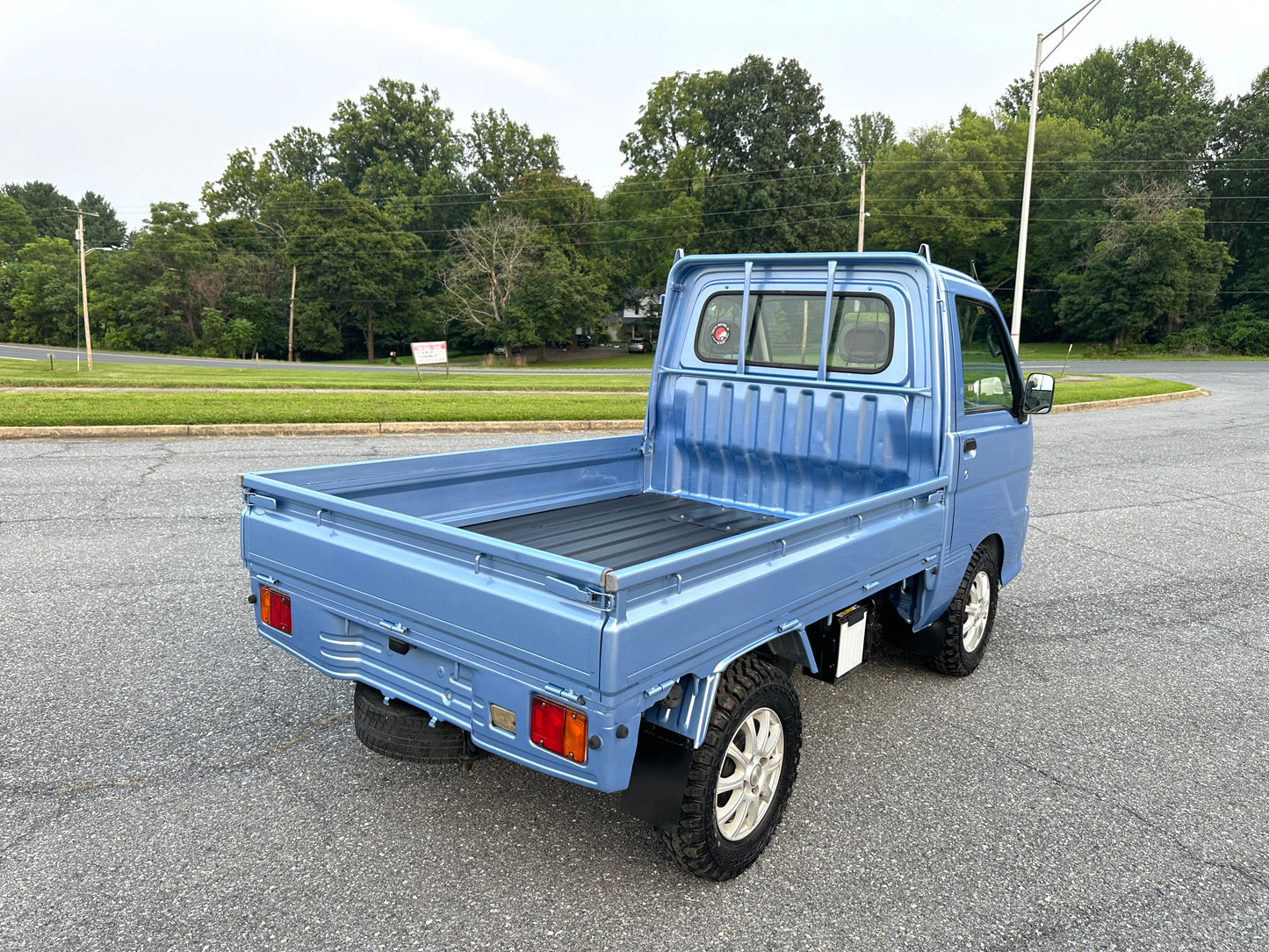 1999 DAIHATSU HIJET GD-S210P 4WD - FUEL INJECTED - 5 SPEED - A/C - CUSTOM PAINTJOB — LOT#890