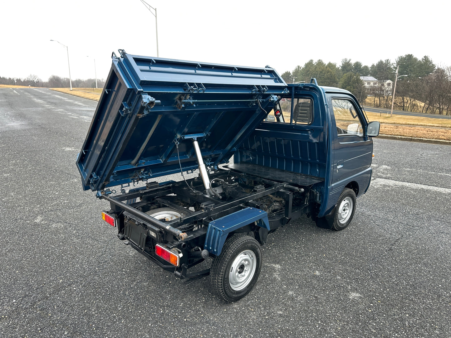 1992 SUZUKI CARRY 3-WAY DUMP 4WD — LOT#835