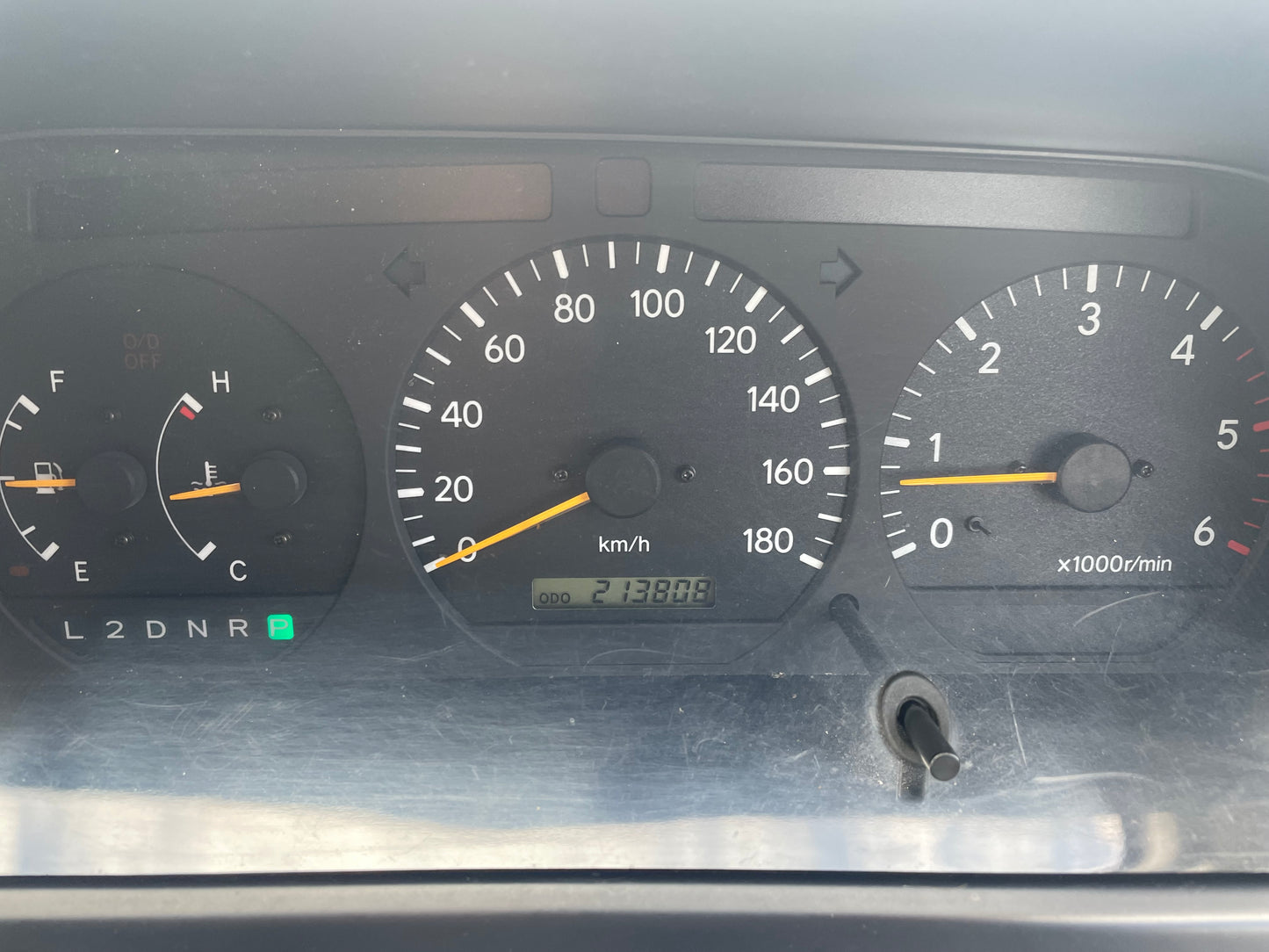 1997 TOYOTA HIACE SUPER CUSTOM LIVING SALOON EX KZH100
