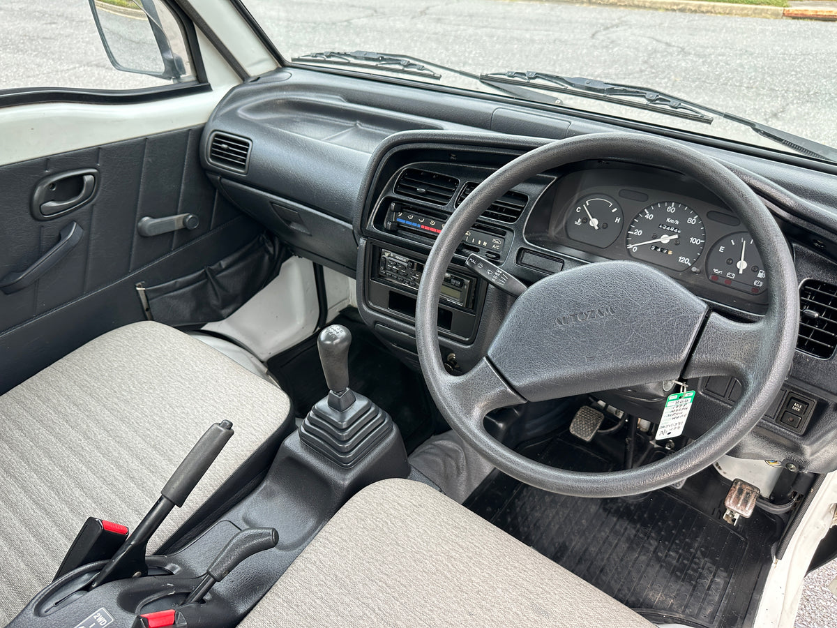 1995 MAZDA AUTOZAM SCRUM 4WD - 5 SPEED - AIR CONDITIONING — LOT#864