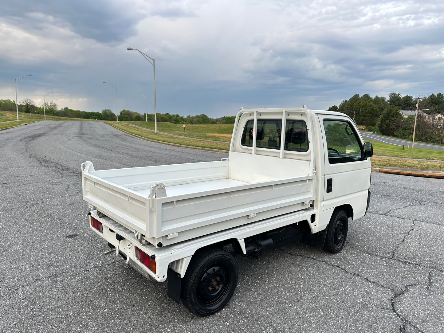 1997 HONDA ACTY SDX DUMP V-HA4  - 4WD - 5 SPEED - LOT#810