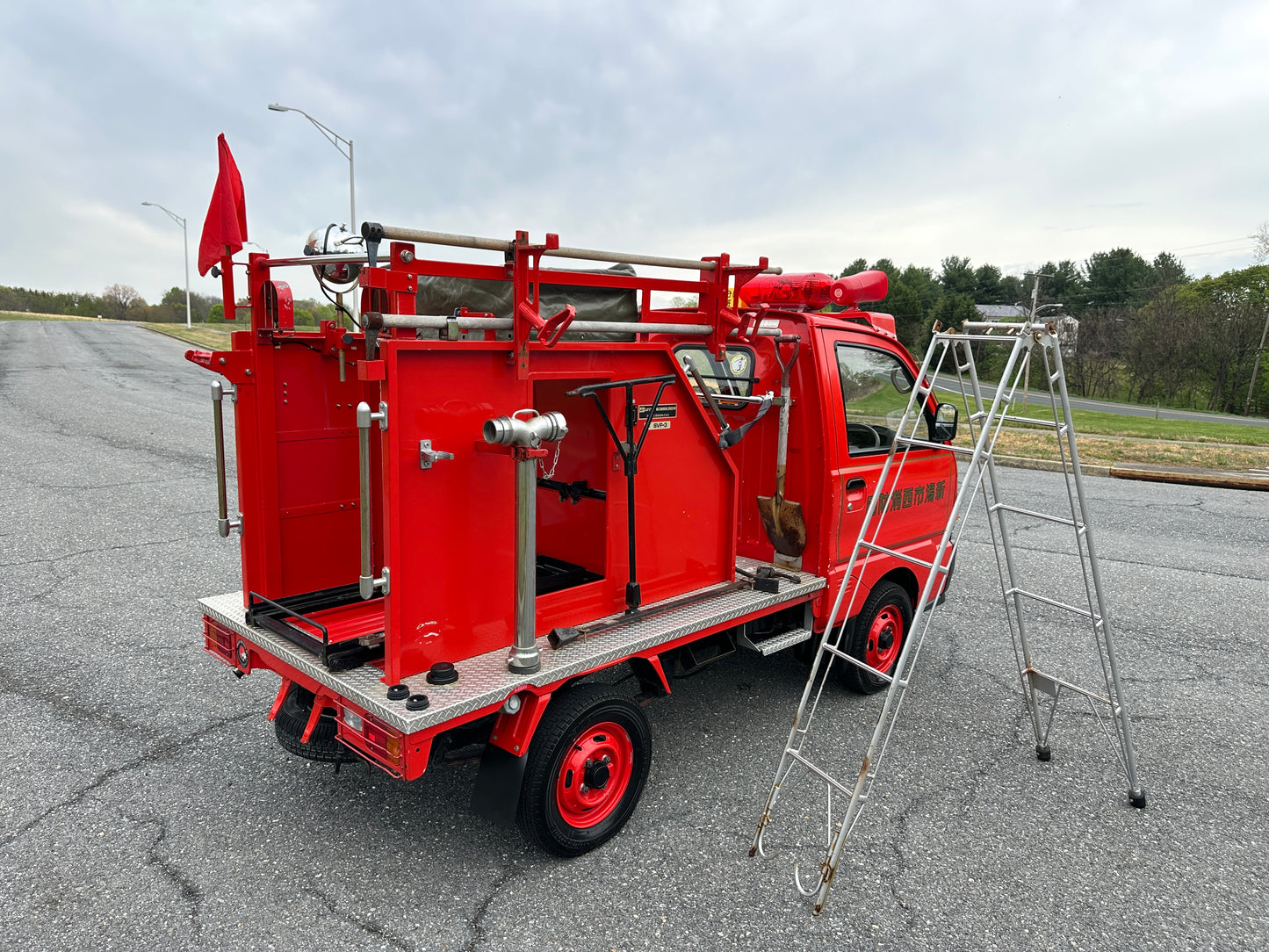 1994 MITSUBISHI MINICAB FIRE TRUCK V-U42T - 4,188 MILES — LOT#766