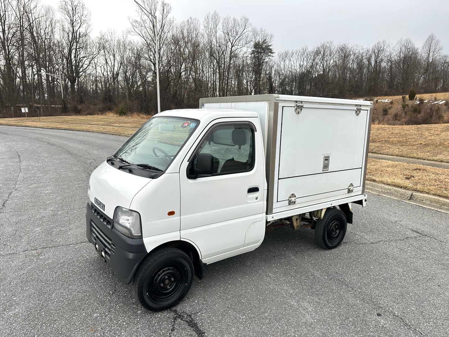 2000 SUZUKI CARRY REFRIGERATED FOOD TRUCK - 4WD — LOT#779
