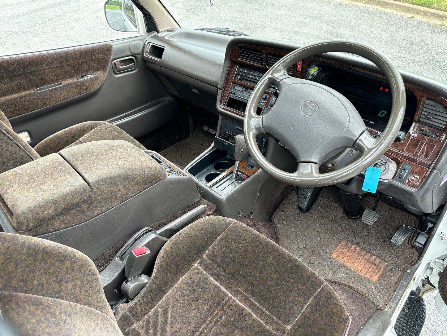 1995 TOYOTA HIACE SUPER CUSTOM LIMITED KZH106