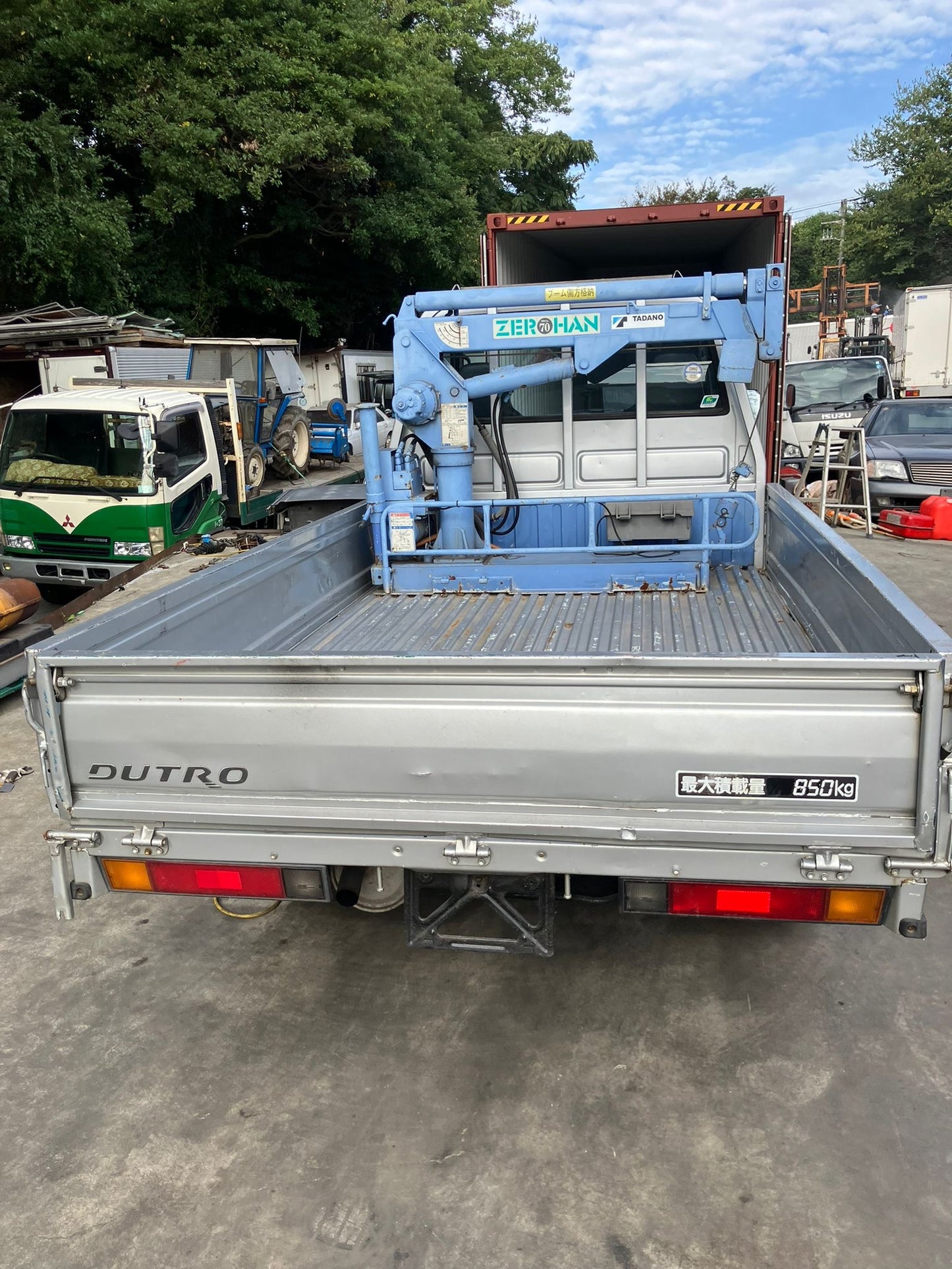 1996 TOYOTA TOWNACE CRANE TRUCK - DIESEL - 14k MILES