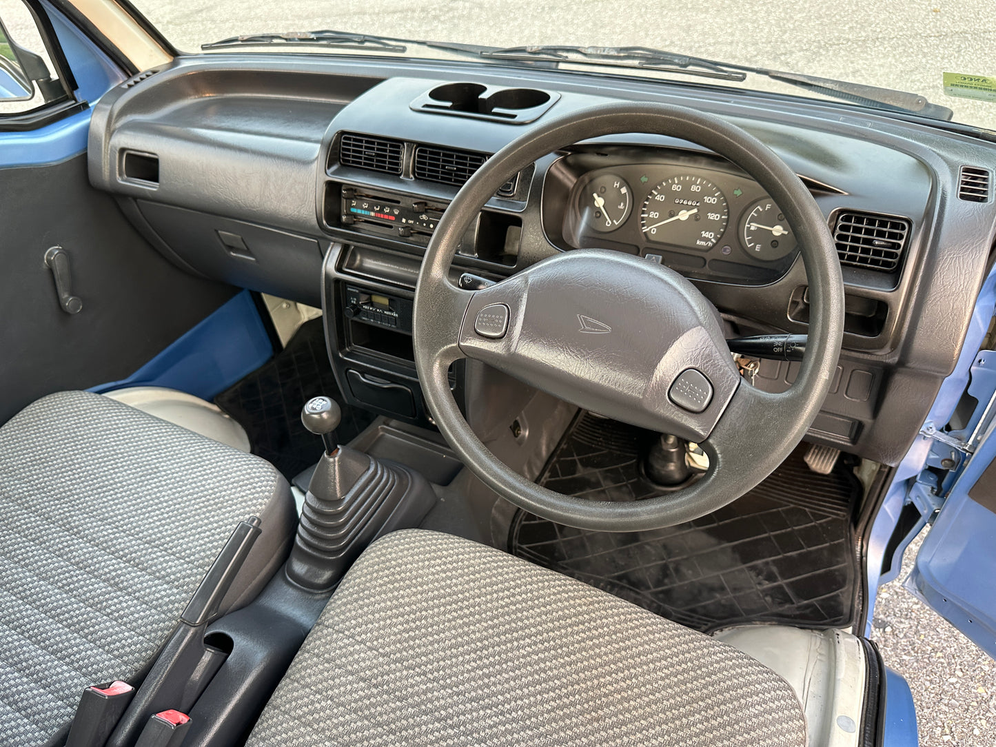 1999 DAIHATSU HIJET GD-S210P 4WD - FUEL INJECTED - 5 SPEED - A/C - CUSTOM PAINTJOB — LOT#890