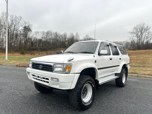 1995 TOYOTA HILUX SURF SSR-X LIMITED - 4WD - TURBO DIESEL — LOT#703