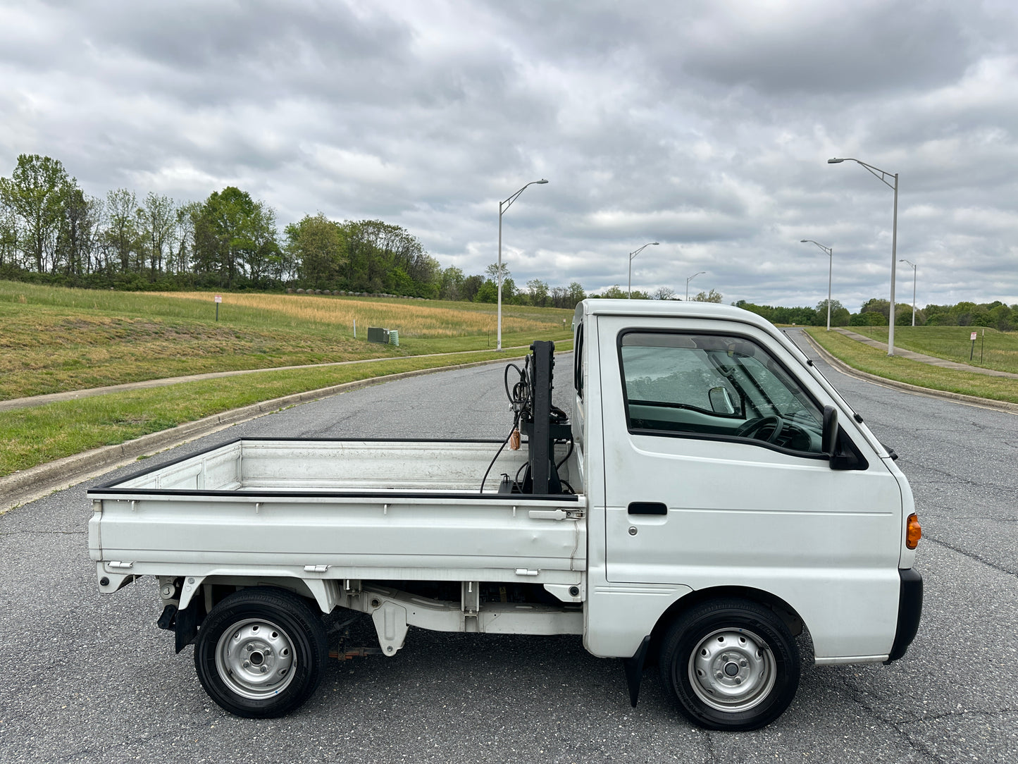 1996 MAZDA AUTOZAM SCRUM - HYDRAULIC CRANE - 28k Miles — LOT#762
