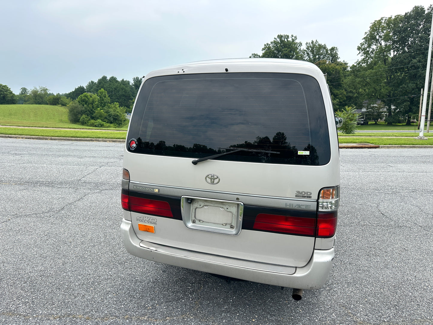 1998 TOYOTA HIACE SUPER CUSTOM G KZH106 4WD - TURBO DIESEL — LOT#722