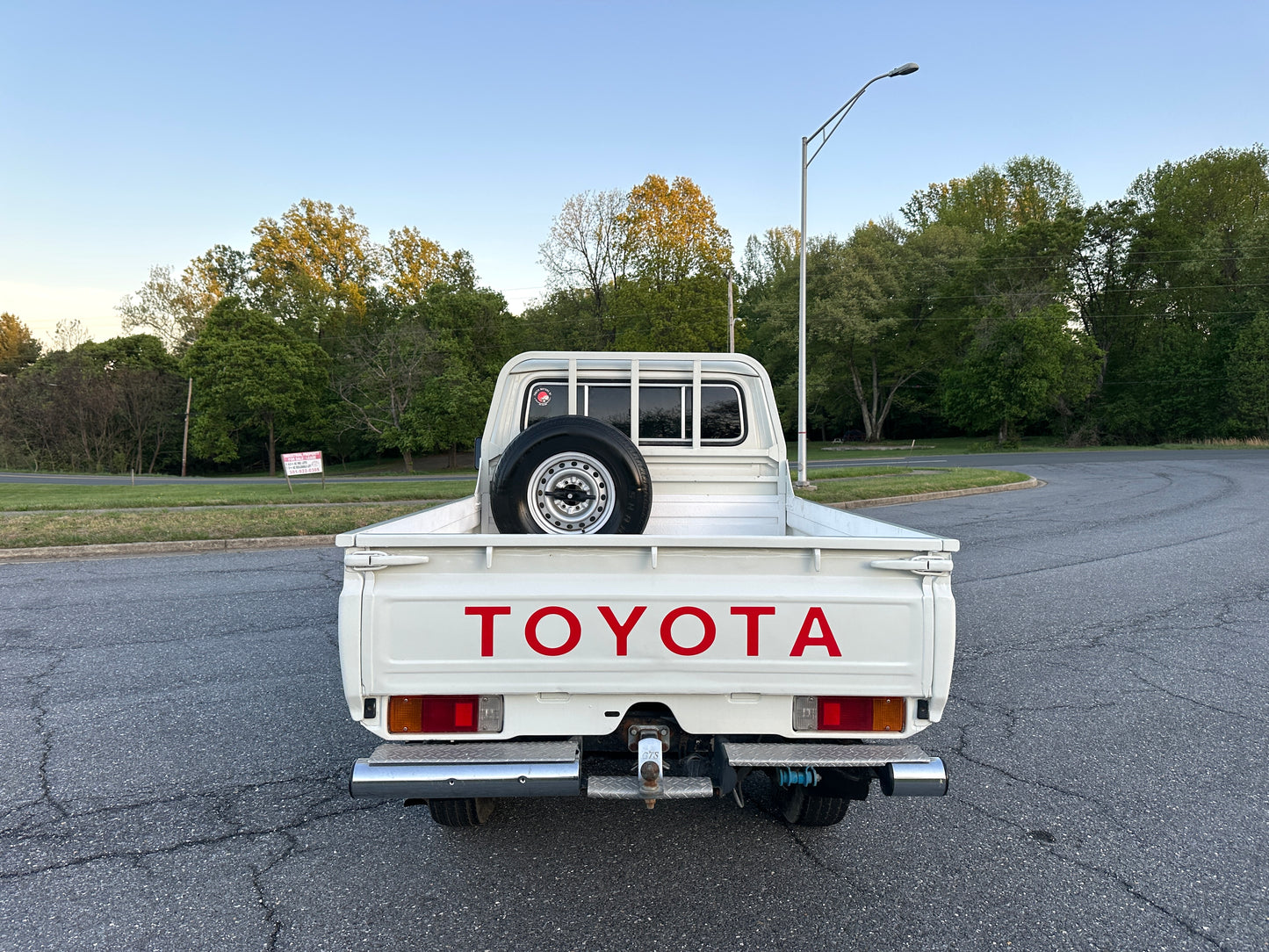 1999 TOYOTA LAND CRUISER FZJ75 PICKUP 4WD - GCC SPEC - LEFT HAND DRIVE - 5 SPEED MANUAL — LOT#854