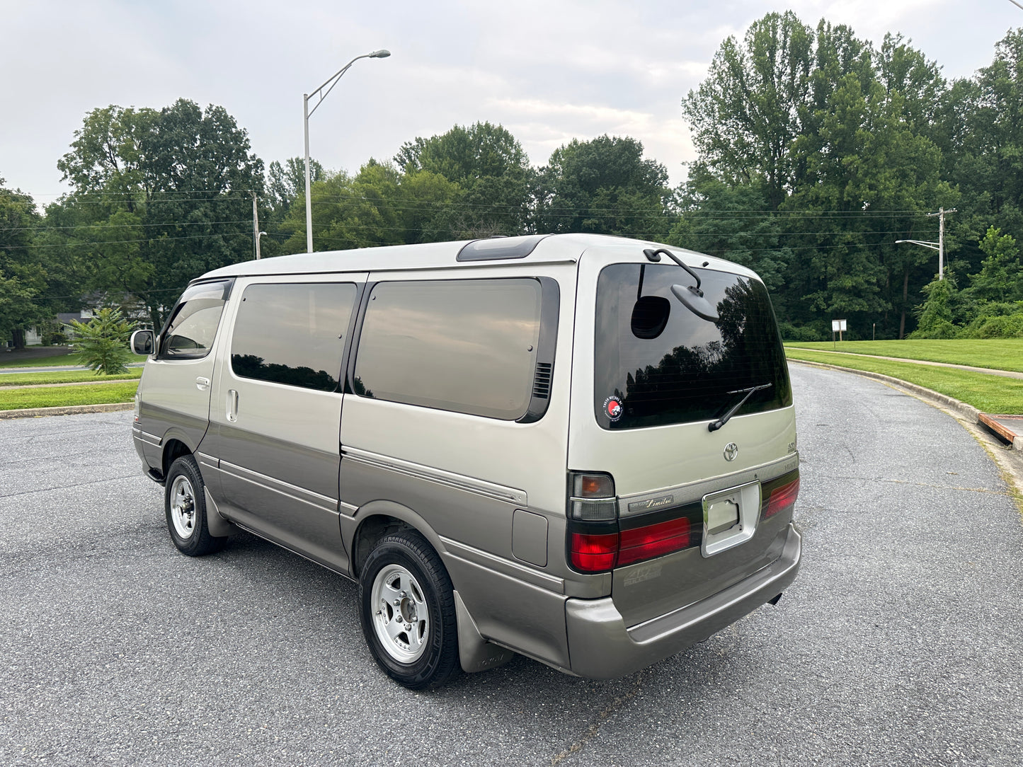 1998 TOYOTA HIACE SUPER CUSTOM LIMITED 4WD - TURBO DIESEL - LOT#910