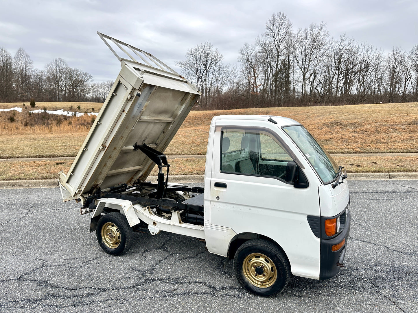 1997 DAIHATSU HIJET DUMP TRUCK S110P