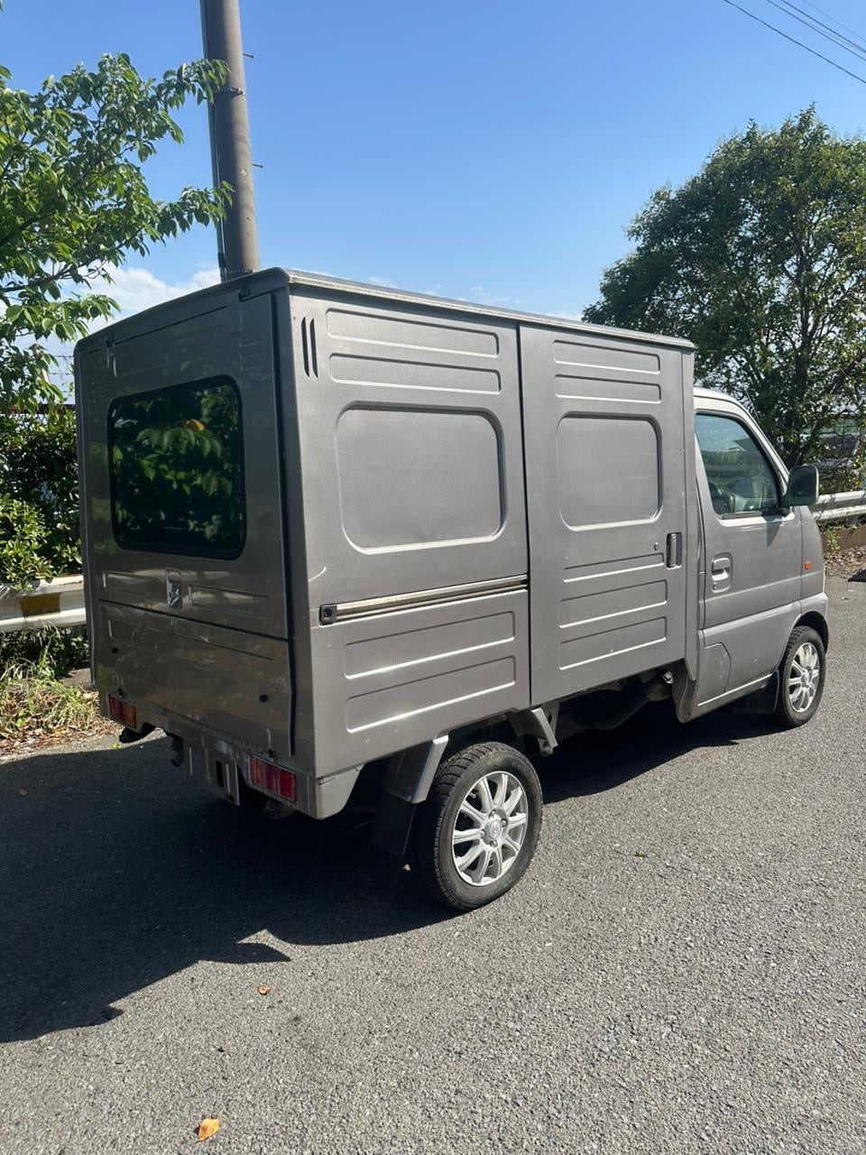 1999 SUZUKI CARRY CARGO BOX TRUCK - FUEL INJECTION- A/C