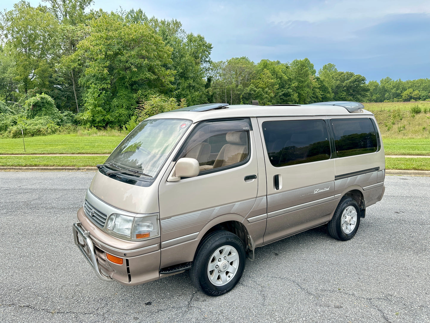 1996 TOYOTA HIACE SUPER CUSTOM KZH106
