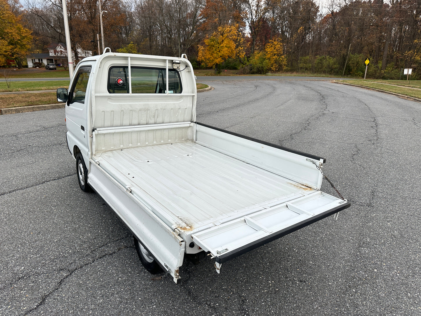 1997 SUZUKI CARRY - 4WD - AXLE LOCK - AIR CONDITIONING — LOT#672