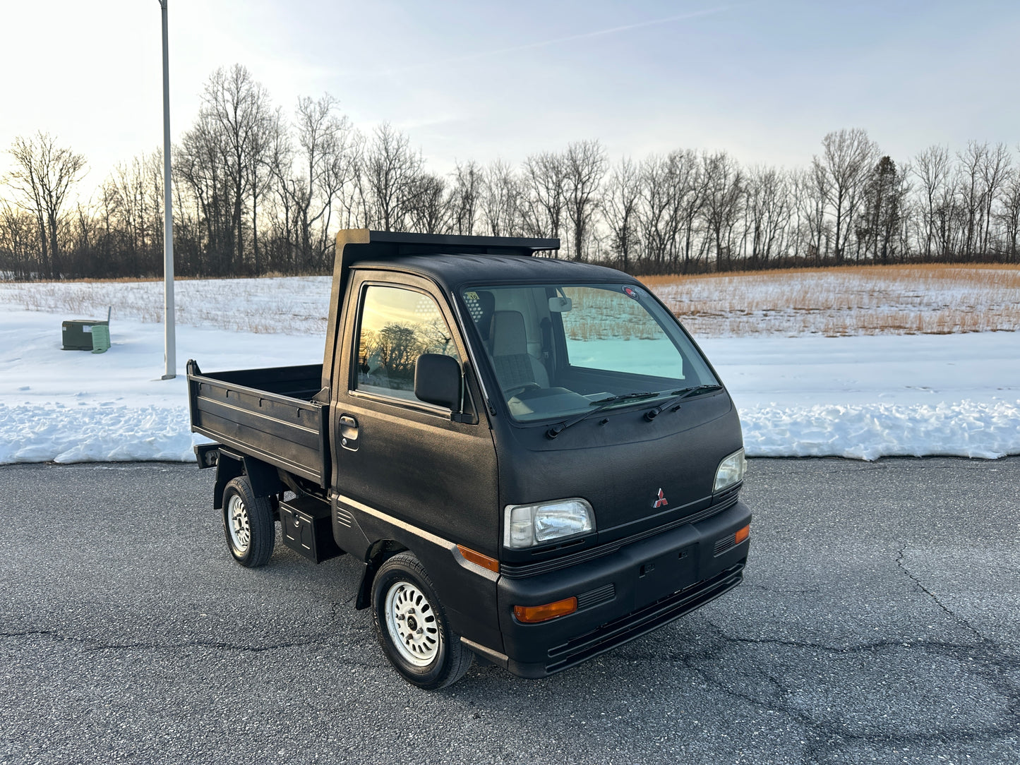 1997 MITSUBISHI MINICAB DUMP TRUCK 4WD - AUTOMATIC - A/C - FUEL INJECTION - POWER STEERING — LOT#734