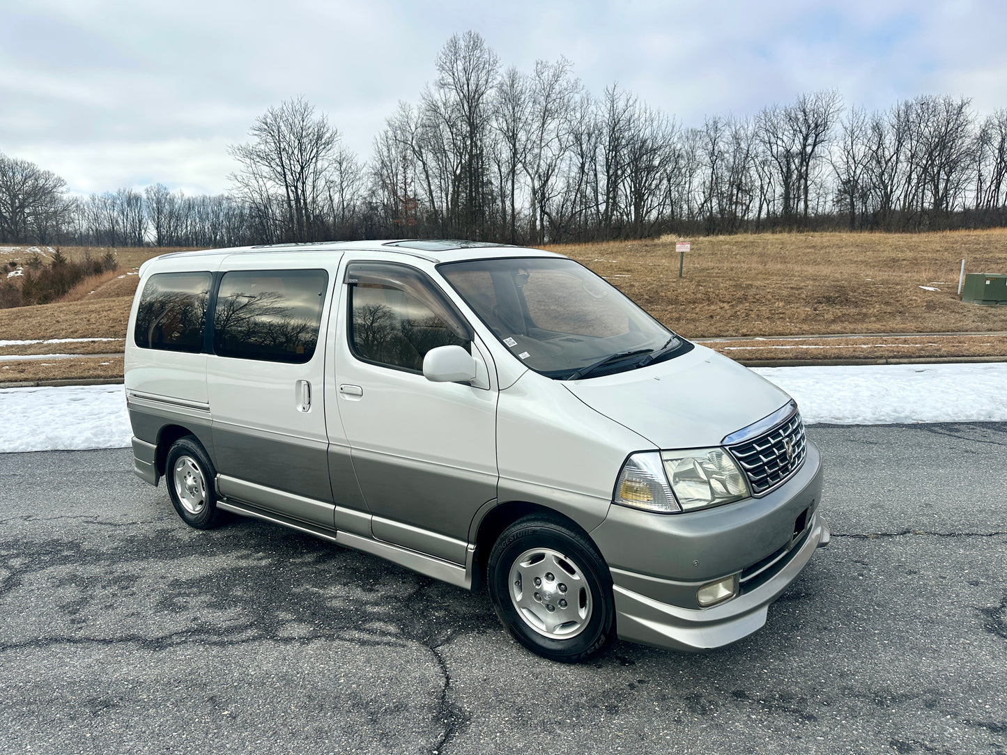1999 TOYOTA GRAND HIACE LIMITED EXCELLENT EDITION 4WD - V6 GASOLINE — LOT#715