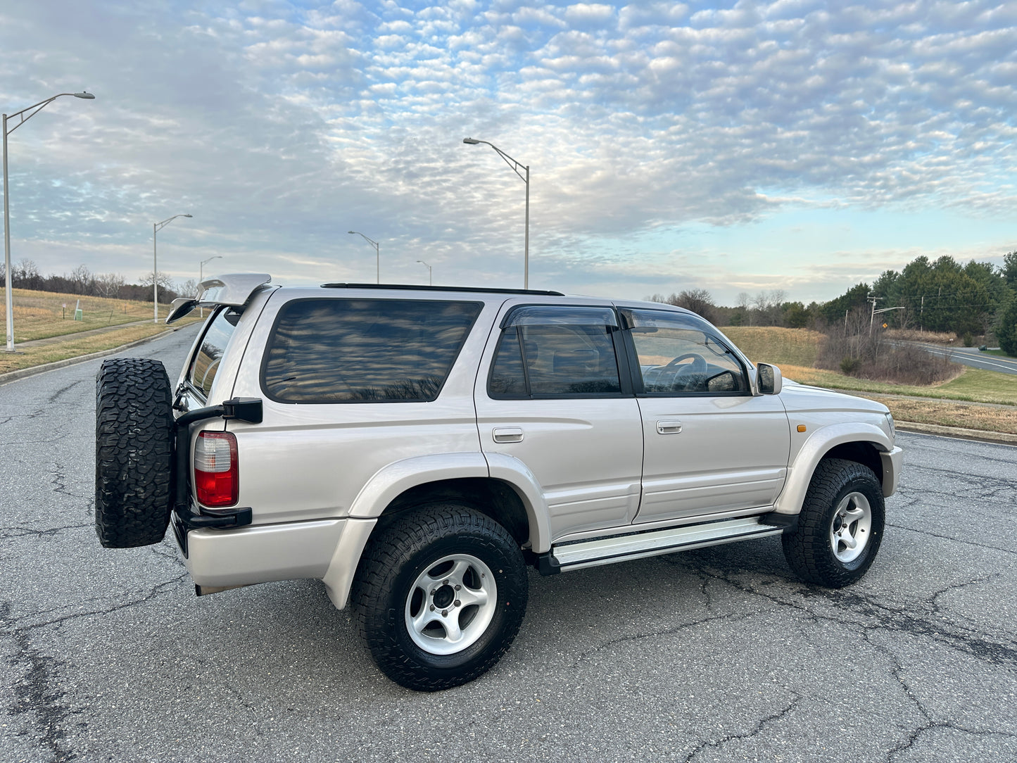 1996 Toyota Hilux Surf SSR-G 4X4 - INTERCOOLED TURBO DIESEL — LOT#822