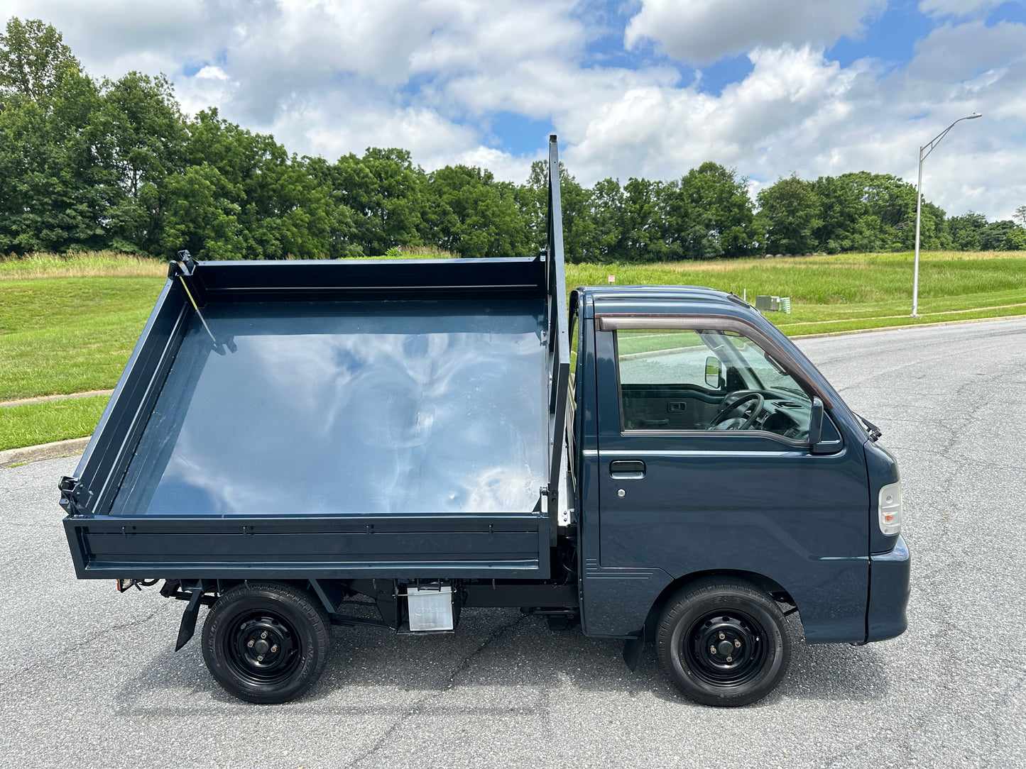 2000 DAIHATSU HIJET 3-WAY DUMP 4WD - A/C - FUEL INJECTION