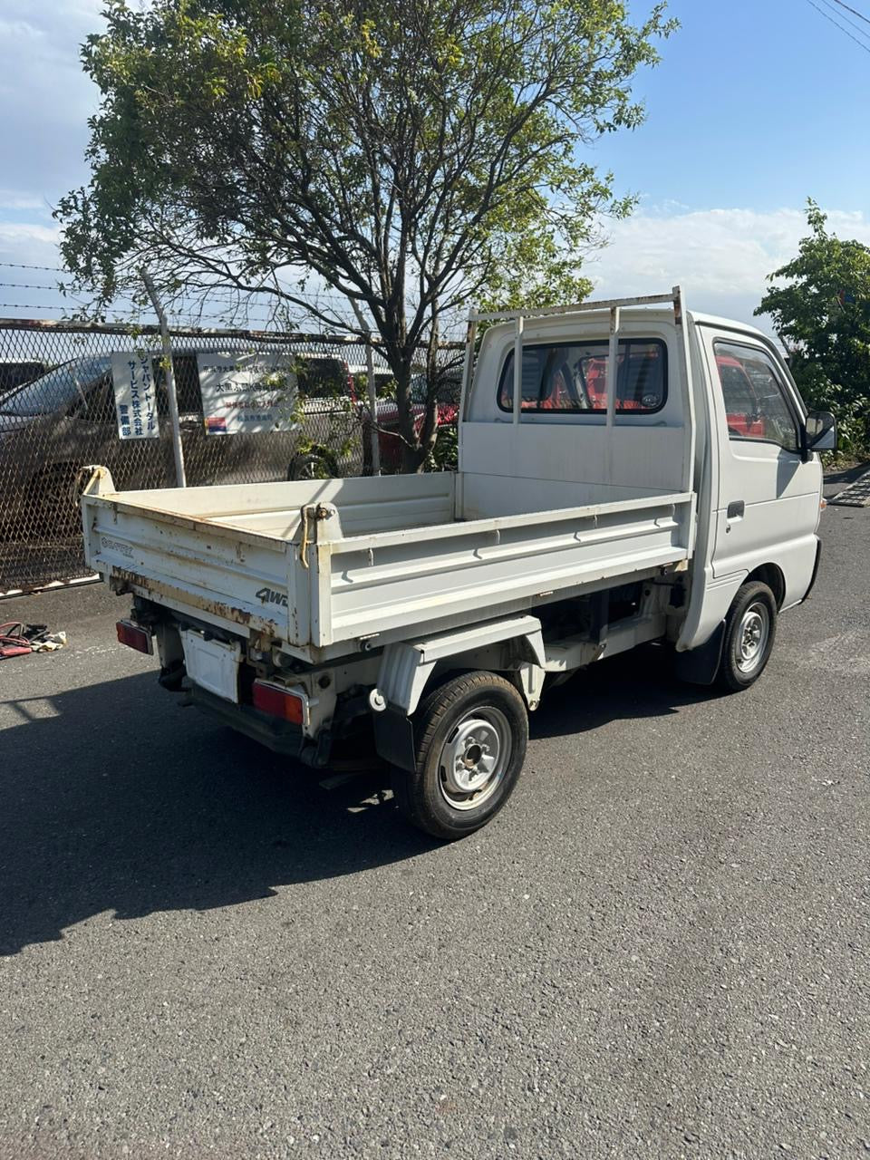 1995 SUZUKI CARRY SCISSOR LIFT DUMP 4WD - 2 SPEED TRANSFERCASE