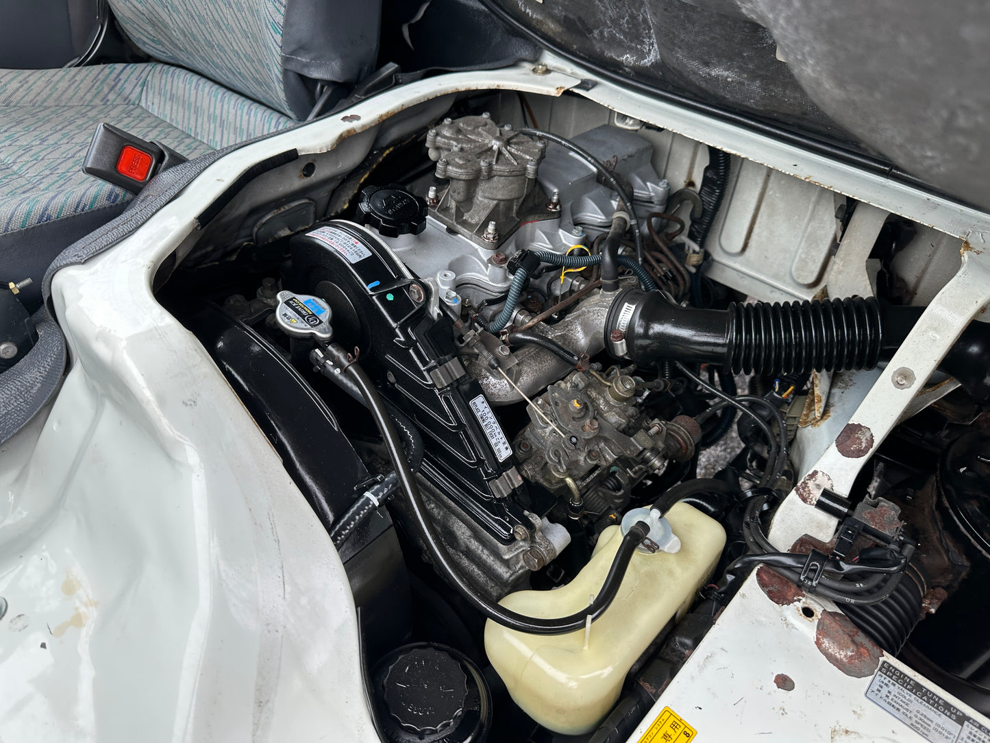 1996 TOYOTA TOWNACE CRANE TRUCK - DIESEL - A/C - 14k Miles — LOT#726