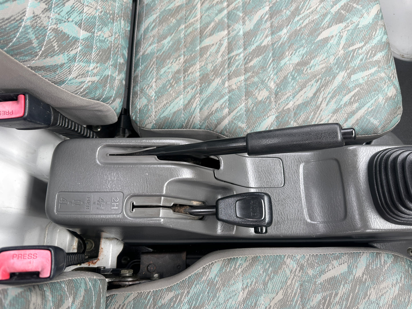 1999 SUZUKI CARRY -4WD -FUEL INJECTED -2 SPEED TRANSFER-CASE -26k MILES — LOT#680