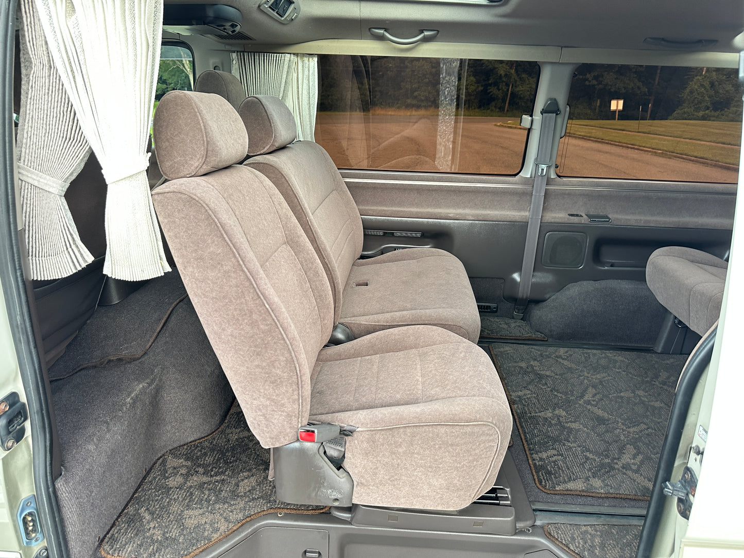 2000 TOYOTA HIACE SUPER CUSTOM LIVING SALOON EX 4WD — INTERCOOLER TURBO DIESEL
