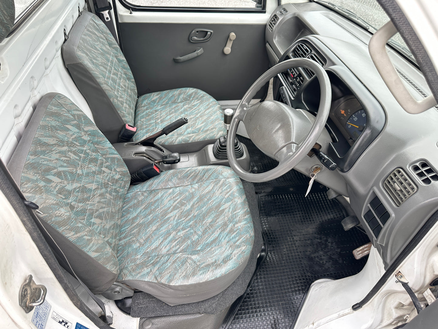 1999 SUZUKI CARRY -4WD -FUEL INJECTED -2 SPEED TRANSFER-CASE  -AIR CONDITIONING — LOT#598