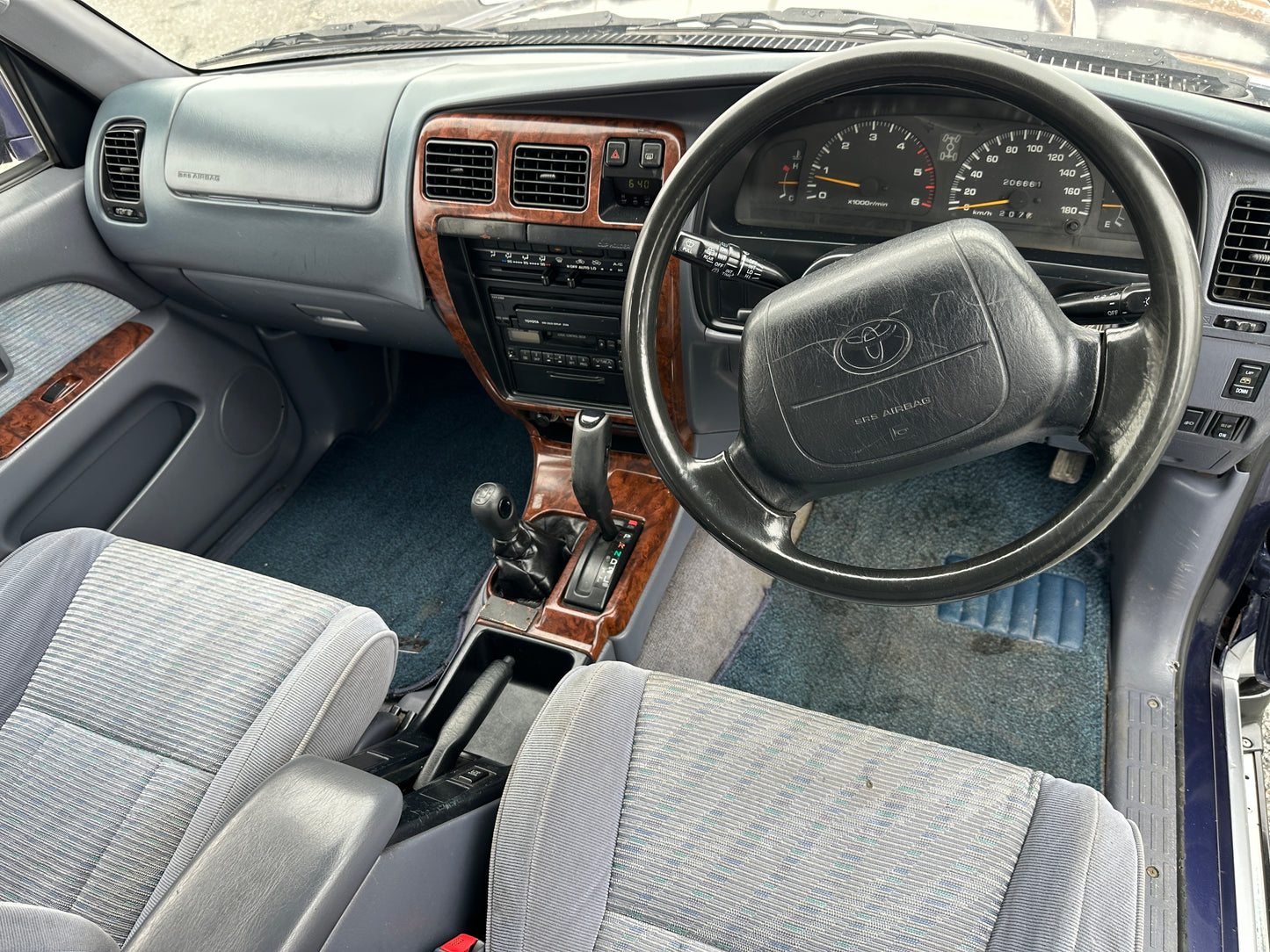 1997 TOYOTA HILUX SURF SSR-X - TURBO DIESEL- 4WD — LOT#543