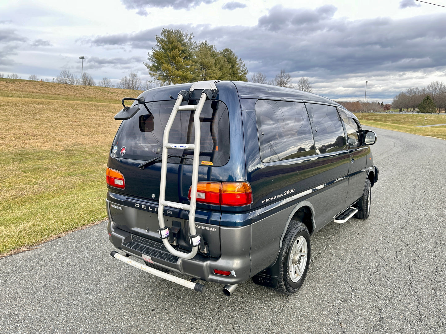 1995 MITSUBISHI DELICA SPACE GEAR EXCEED 4WD LONG WHEELBASE PF8W