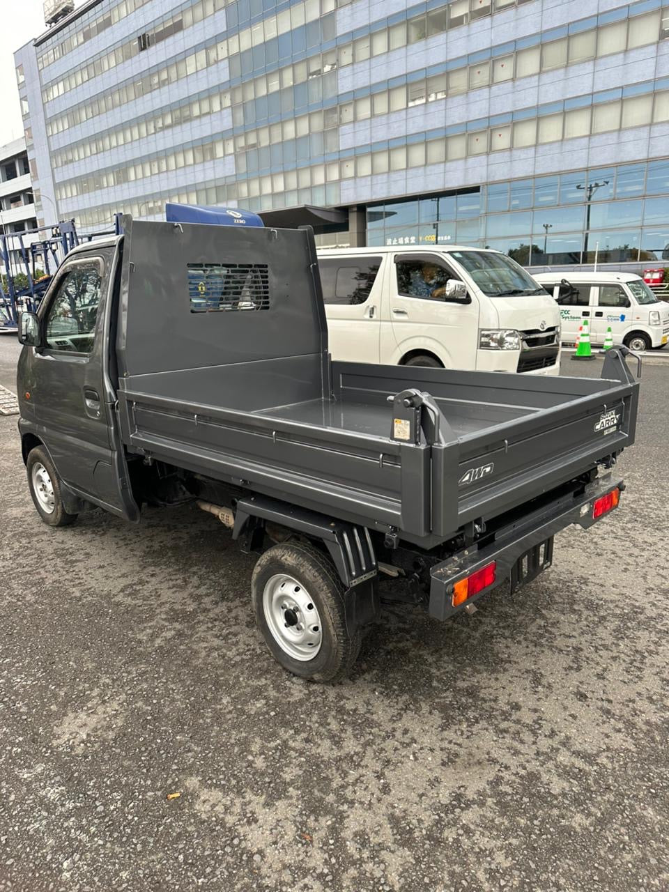 2000 SUZUKI CARRY DUMP TRUCK GD- 4WD - FUEL INJECTED - A/C — CUSTOM PAINT