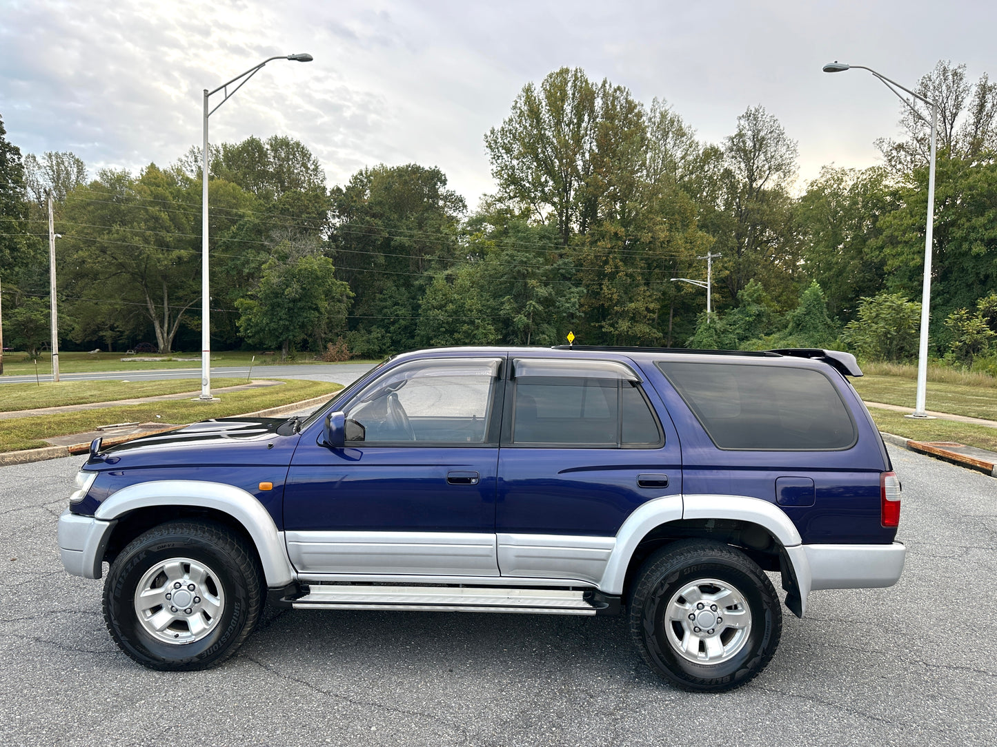 1996 TOYOTA HILUX SURF SSR-G - INTERCOOLED TURBO DIESEL - 4WD — LOT#634