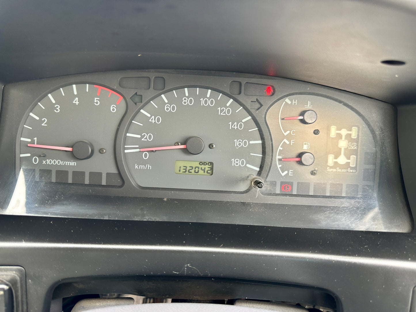 1994 MITSUBISHI DELICA SPACE GEAR EXCEED 4WD PE8W