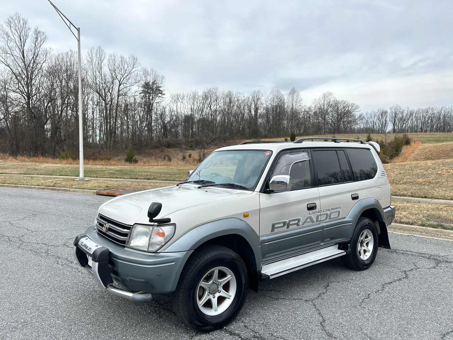 1997 Toyota Land Cruiser Prado TZ 4WD - Intercooled Turbo Diesel - Center Locking Differential — LOT#814