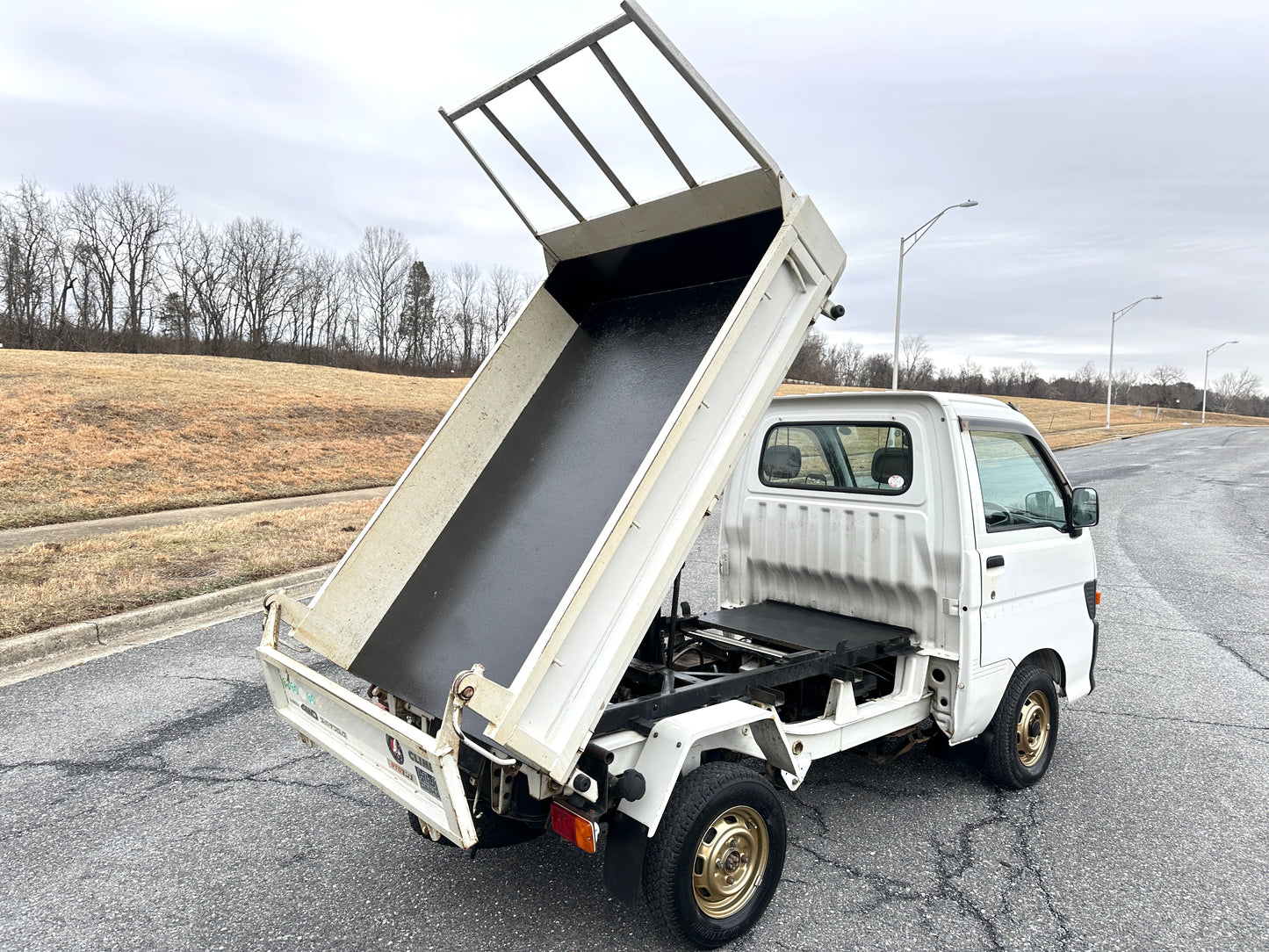 1997 DAIHATSU HIJET DUMP TRUCK S110P