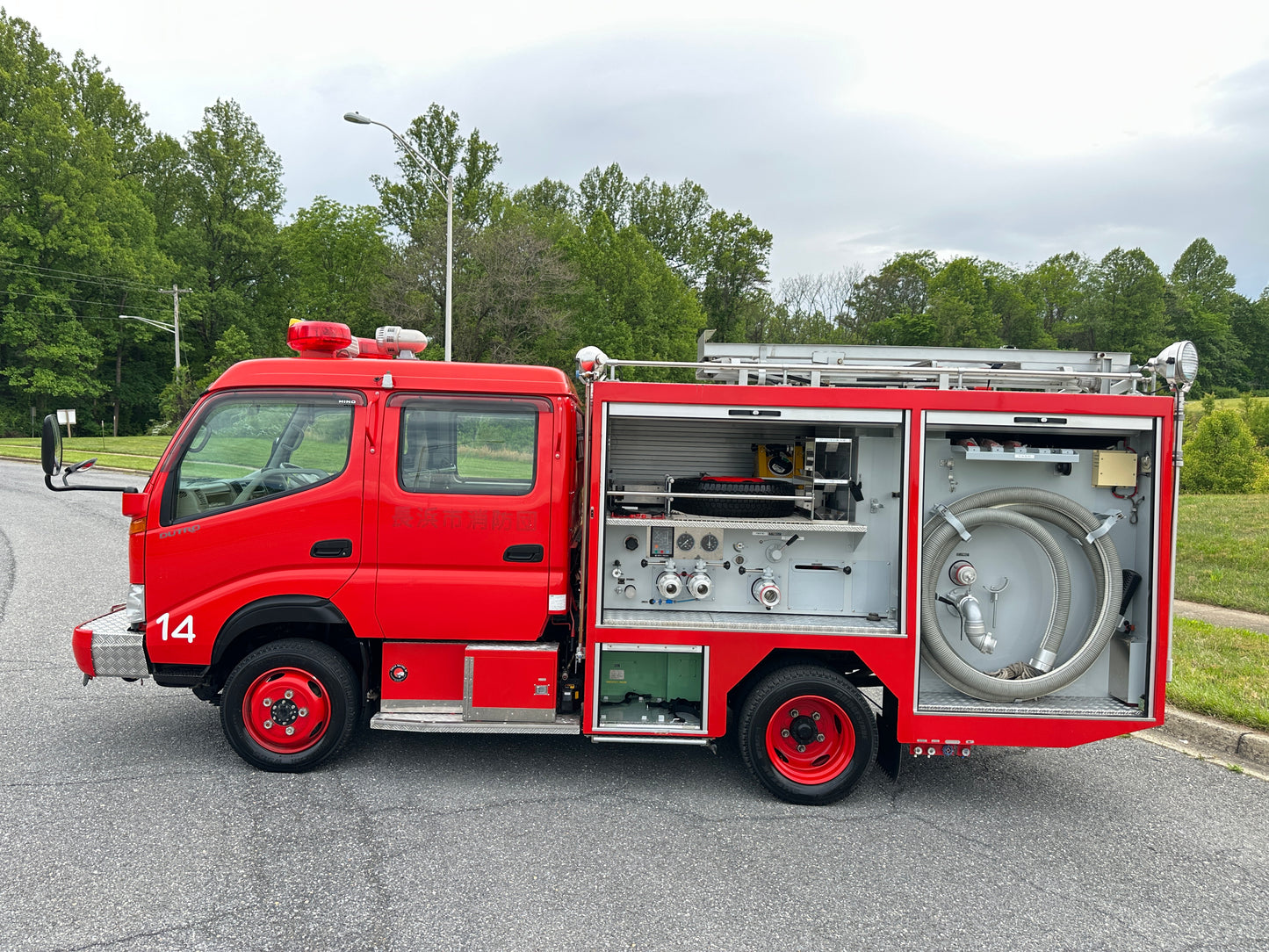 2000 HINO DUTRO 4WD JAPANESE FIRE TRUCK - 4WD - DIESEL - 5,829 MILES - A/C - FULLY FUNCTIONAL — LOT#856